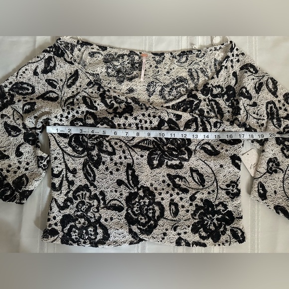 Free People Black and White Floral Crop Top - Picture 9 of 16